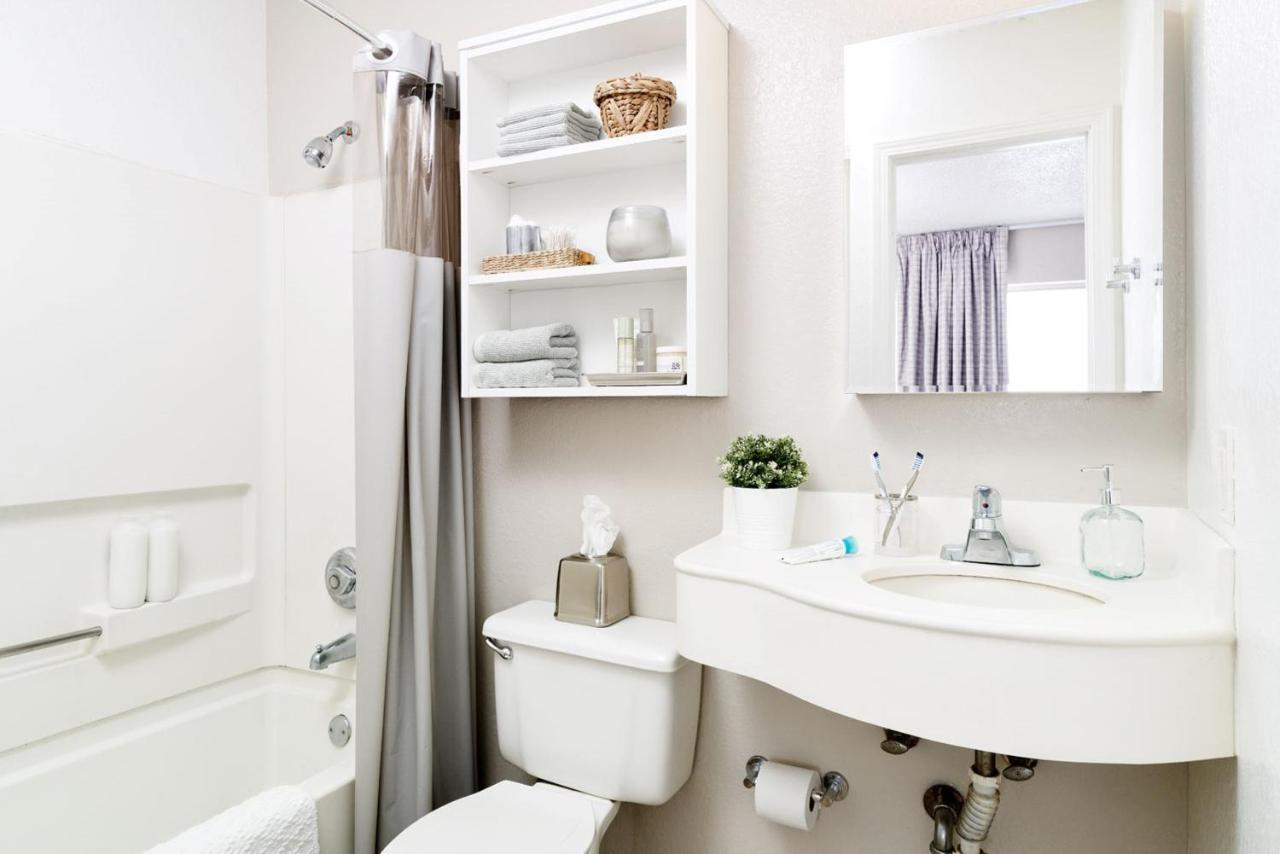 Intown Suites Extended Stay Atlanta Ga - Форест Парк Екстериор снимка